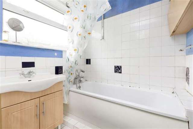  Image of 3 bedroom Maisonette for sale in Kinfauns Road London SW2 at Streatham Hill, SW2 3JL