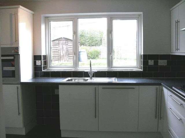  Image of 3 bedroom Semi-Detached house to rent in Knight Road Tonbridge TN10 at Knight Road  Tonbridge, TN10 4AL