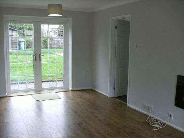  Image of 3 bedroom Semi-Detached house to rent in Knight Road Tonbridge TN10 at Knight Road  Tonbridge, TN10 4AL