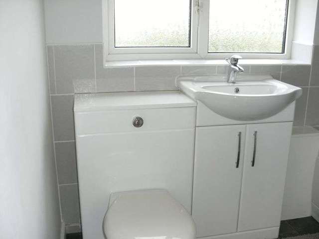  Image of 3 bedroom Semi-Detached house to rent in Knight Road Tonbridge TN10 at Knight Road  Tonbridge, TN10 4AL