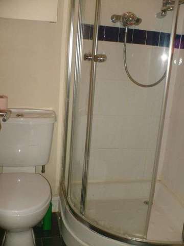  Image of 1 bedroom Flat to rent in Knowle Road Bristol BS4 at Knowle Road Totterdown Bristol, BS4 2EE