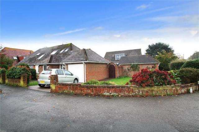  Image of 3 bedroom Detached house for sale in Lansdowne Way Angmering Littlehampton BN16 at Angmering Angmering, BN16 4LB