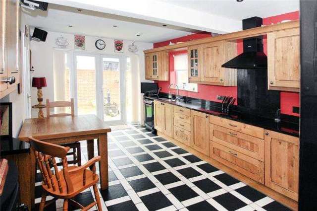  Image of 3 bedroom Detached house for sale in Lansdowne Way Angmering Littlehampton BN16 at Angmering Angmering, BN16 4LB