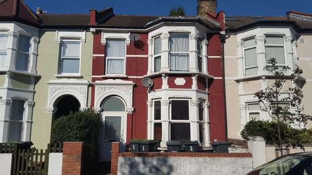  Image of Flat to rent in Lausanne Road London N8 at Lausanne Road  London, N8 0HL