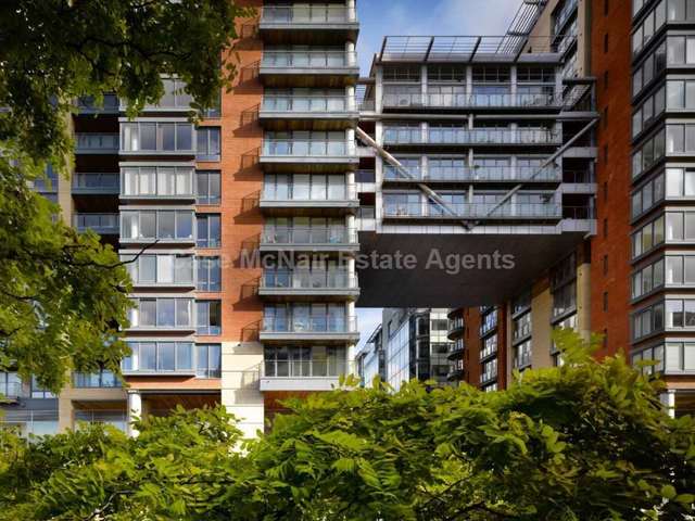  Image of 2 bedroom Apartment to rent in Leftbank Manchester M3 at Leftbank  Manchester, M3 3AG