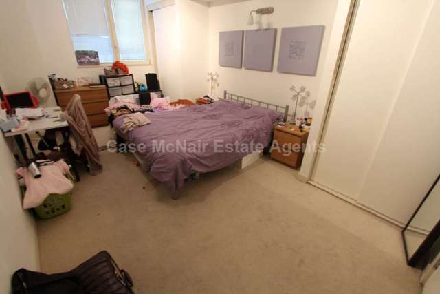  Image of 2 bedroom Apartment to rent in Leftbank Manchester M3 at Leftbank  Manchester, M3 3AG