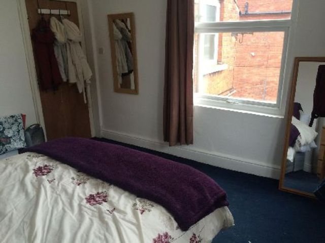  Image of 5 bedroom House Share to rent in Lenton Boulevard Lenton Nottingham NG7 at Lenton Nottinghamshire Lenton, NG7 2FQ