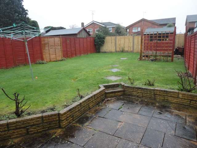  Image of 5 bedroom Semi-Detached house to rent in Lind Close Earley Reading RG6 at Lind Close  Reading, RG6 5QX