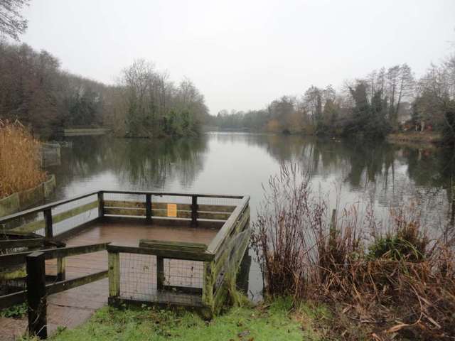  Image of 5 bedroom Semi-Detached house to rent in Lind Close Earley Reading RG6 at Lind Close  Reading, RG6 5QX