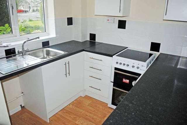  Image of 1 bedroom Terraced house to rent in Little Ham Clevedon BS21 at Little Ham  Clevedon, BS21 5HH