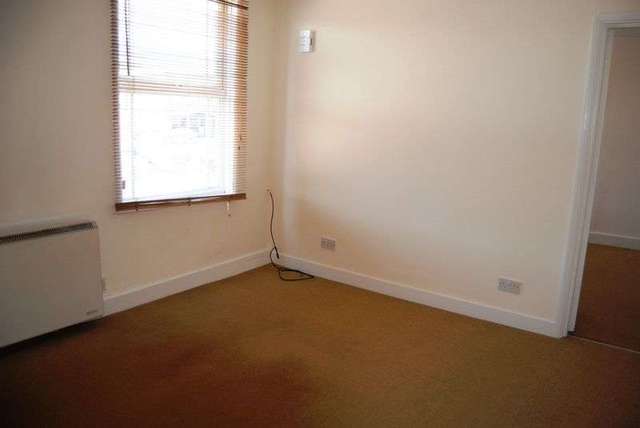  Image of 1 bedroom Flat to rent in London Road Grantham NG31 at London Road  Grantham, NG31 6ET