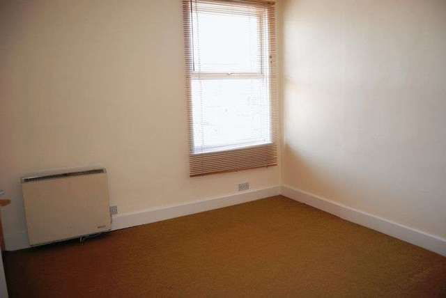 Image of 1 bedroom Flat to rent in London Road Grantham NG31 at London Road  Grantham, NG31 6ET