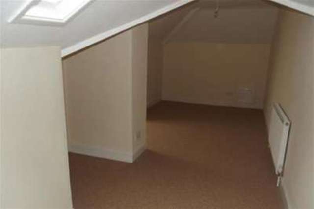  Image of 4 bedroom Property to rent in Loughborough Road West Bridgford Nottingham NG2 at Nottingham, NG2 7JH