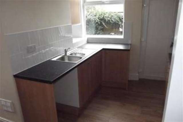  Image of 4 bedroom Property to rent in Loughborough Road West Bridgford Nottingham NG2 at Nottingham, NG2 7JH