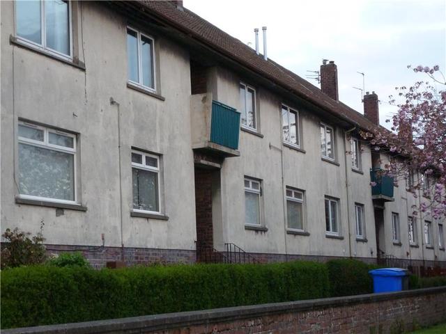 Image of 2 bedroom Flat to rent in Low Road Ayr KA8 at Ayr South Ayrshire South Ayrshire, KA8 9SA