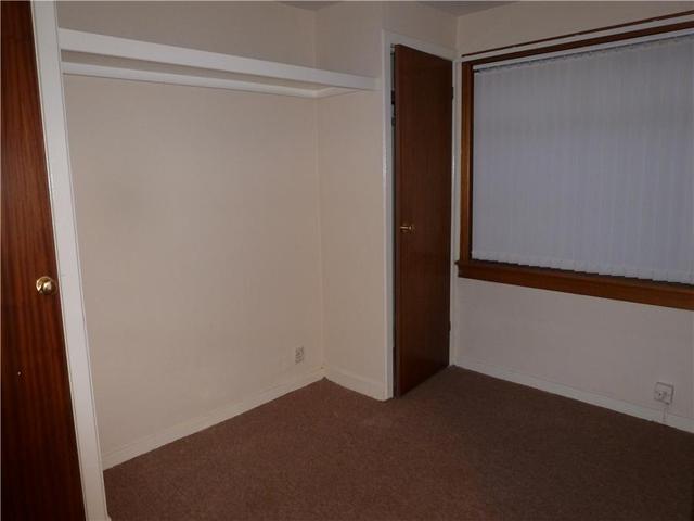  Image of 2 bedroom Flat to rent in Low Road Ayr KA8 at Ayr South Ayrshire South Ayrshire, KA8 9SA