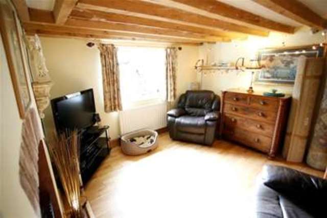  Image of 2 bedroom Detached house to rent in Low Street Collingham Newark NG23 at Newark, NG23 7LS