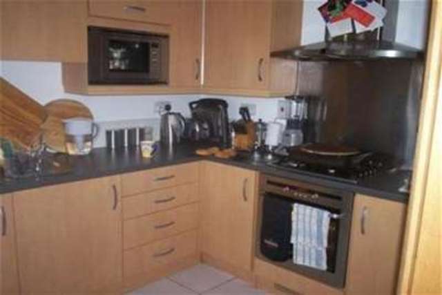  Image of 2 bedroom Flat to rent in Lower Kings Road Kingston upon Thames KT2 at Kingston upon Thames, KT2 5HP