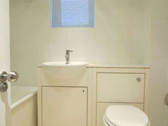  Image of 1 bedroom Maisonette to rent in Maiden Place Lower Earley Reading RG6 at Maiden Place  Reading, RG6 3HA