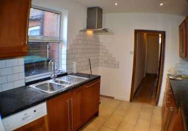  Image of 1 bedroom House Share to rent in Upper Market Street Eastleigh SO50 at Market Street  Eastleigh, SO50 5PT