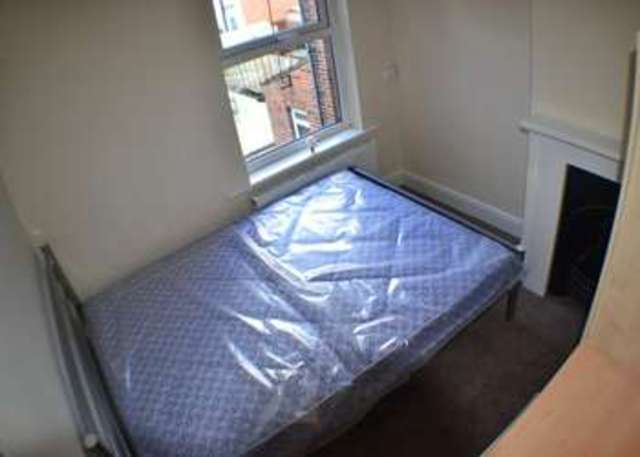  Image of 1 bedroom House Share to rent in Upper Market Street Eastleigh SO50 at Market Street  Eastleigh, SO50 5PT