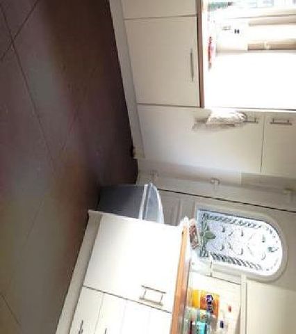  Image of 5 bedroom House Share to rent in Martinmass Close Nottingham NG7 at Lenton Nottinghamshire Lenton, NG7 2LN