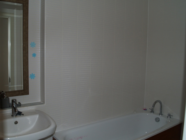  Image of 2 bedroom Flat to rent in Meadowside Quay Square Glasgow G11 at Glasgow Harbour Glasgow Glasgow, G11 6BS