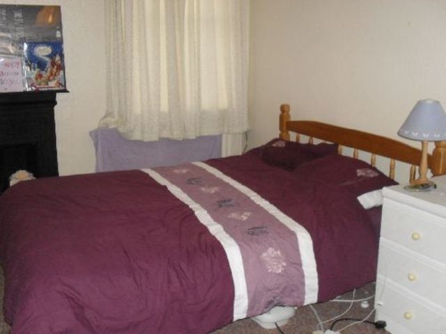  Image of 5 bedroom House Share to rent in Midland Avenue Lenton Nottingham NG7 at Lenton Nottinghamshire Lenton, NG7 2FD