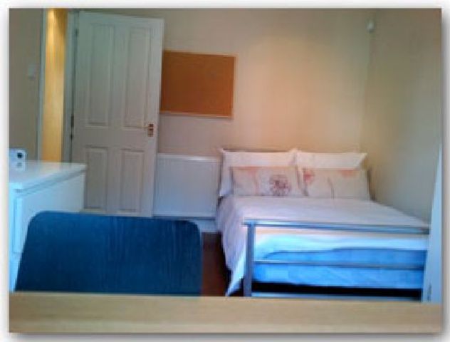  Image of 7 bedroom House Share to rent in Midland Avenue Lenton Nottingham NG7 at Lenton Nottinghamshire Lenton, NG7 2FD