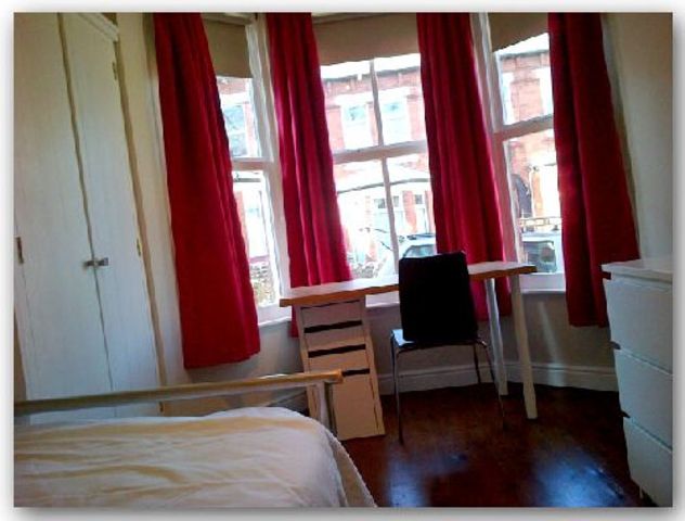  Image of 7 bedroom House Share to rent in Midland Avenue Lenton Nottingham NG7 at Lenton Nottinghamshire Lenton, NG7 2FD