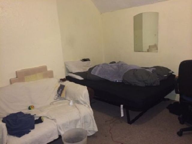  Image of 6 bedroom House Share to rent in Midland Avenue Lenton Nottingham NG7 at Lenton Nottinghamshire Lenton, NG7 2FD