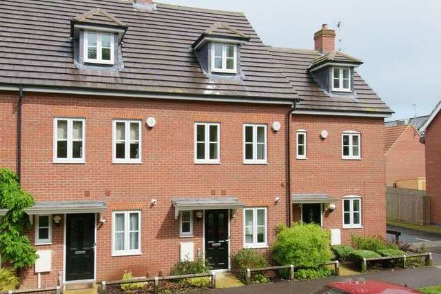  Image of 3 bedroom Terraced house to rent in Midland Road Higham Ferrers Rushden NN10 at Midland Road Higham Ferrers Rushden, NN10 8DN