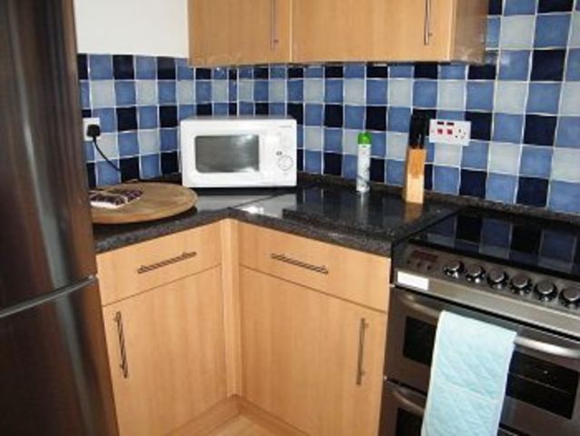  Image of 2 bedroom Flat to rent in Milnpark Gardens Glasgow G41 at Kinning Park Glasgow Glasgow, G41 1DW