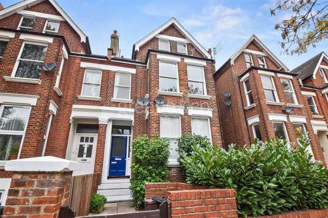  Image of 2 bedroom Flat for sale in Minster Road London NW2 at London  Fortune Green, NW2 3RB