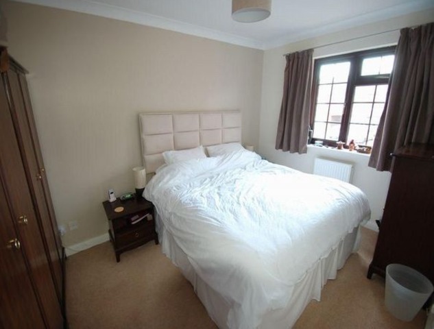 Image of 3 bedroom End of Terrace to rent in Moraunt Close Gosport PO12 at Moraunt Close  Gosport, PO12 4LR