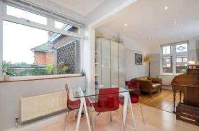  Image of 3 bedroom Semi-Detached house for sale in Mount Pleasant Cockfosters Barnet EN4 at Cockfosters  Cockfosters, EN4 9ES