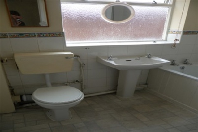  Image of 2 bedroom Flat to rent in Mowbray Street Heaton Newcastle upon Tyne NE6 at Newcastle upon Tyne, NE6 5NY