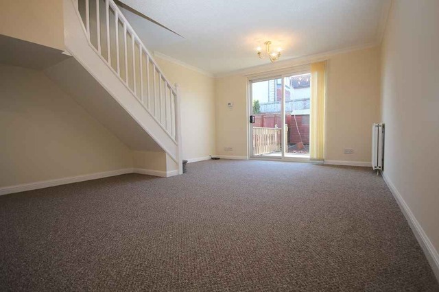  Image of 2 bedroom Terraced house to rent in Nicol Road Broxburn EH52 at Broxburn West Lothian West Lothian, EH52 6JJ