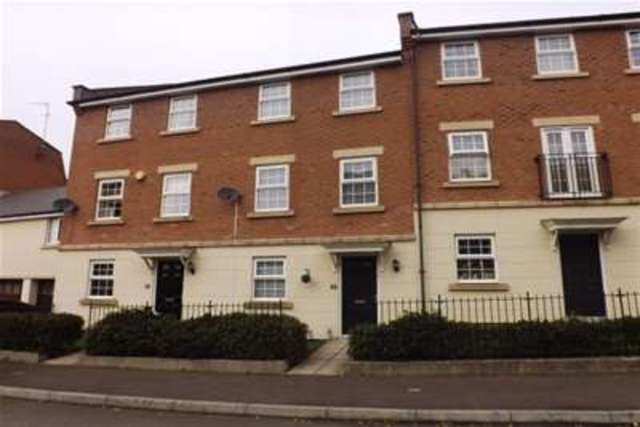  Image of 3 bedroom Detached house to rent in Claydon Road Swindon SN25 at Swindon, SN25 2ED