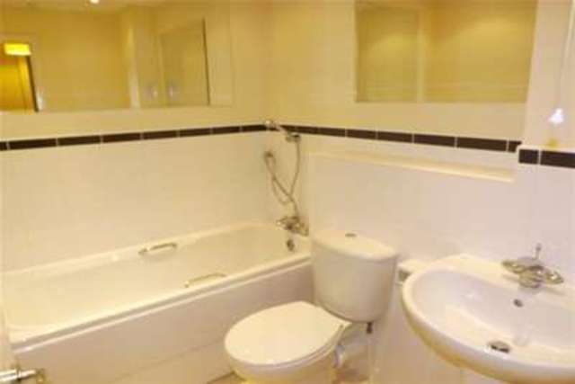  Image of 3 bedroom Detached house to rent in Claydon Road Swindon SN25 at Swindon, SN25 2ED