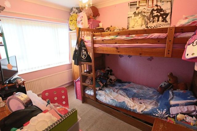  Image of 3 bedroom Terraced house for sale in Oakcliffe Road Rochdale OL12 at Oakcliffe Road Wardle Rochdale, OL12 9AL