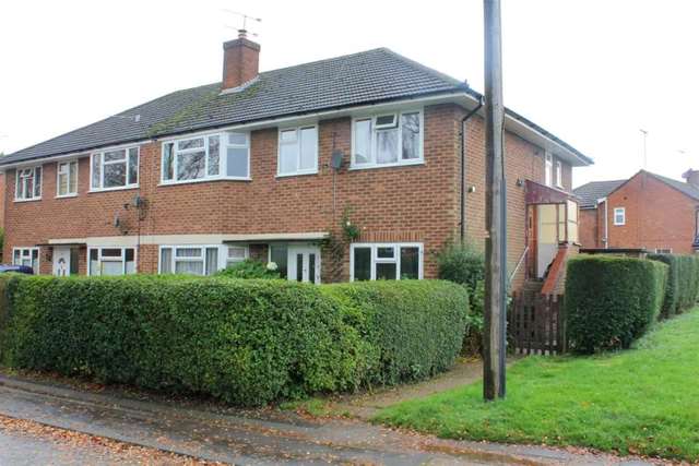  Image of 2 bedroom Maisonette for sale in Old Dean Bovingdon Hemel Hempstead HP3 at Old Dean  Hemel Hempstead, HP3 0EX