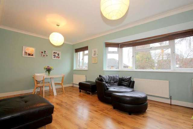  Image of 2 bedroom Maisonette for sale in Old Dean Bovingdon Hemel Hempstead HP3 at Old Dean  Hemel Hempstead, HP3 0EX