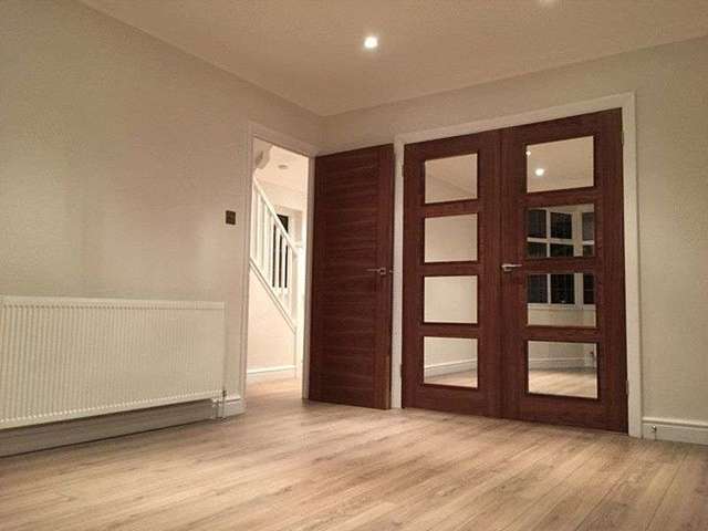  Image of 3 bedroom Detached house to rent in Old Lodge Lane Purley CR8 at Old Lodge Lane  Purley, CR8 4AP