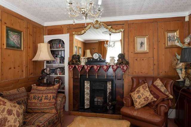  Image of 3 bedroom Town House for sale in High Street Portsmouth PO1 at Old Portsmouth  Hampshire, PO1 2HW