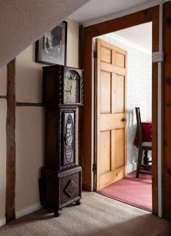  Image of 3 bedroom Town House for sale in High Street Portsmouth PO1 at Old Portsmouth  Hampshire, PO1 2HW