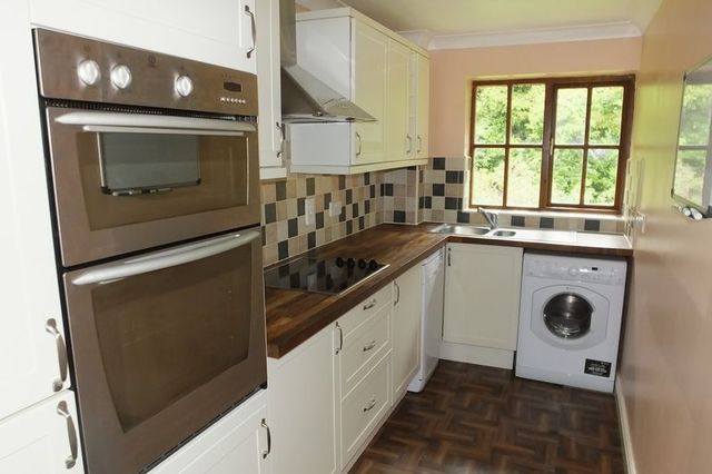  Image of 2 bedroom Flat for sale in Penfold Gardens Swindon SN1 at Penfold Gardens Old Town Swindon, SN1 4EL
