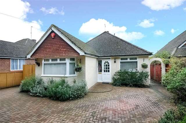  Image of 3 bedroom Detached house for sale in Old Wokingham Road Crowthorne RG45 at Crowthorne Crowthorne, RG45 6LJ