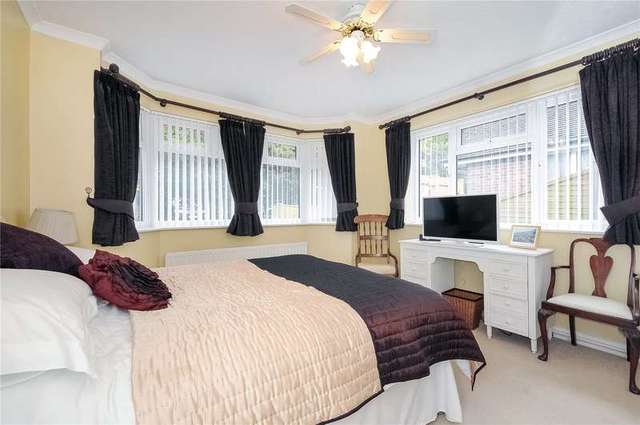  Image of 3 bedroom Detached house for sale in Old Wokingham Road Crowthorne RG45 at Crowthorne Crowthorne, RG45 6LJ