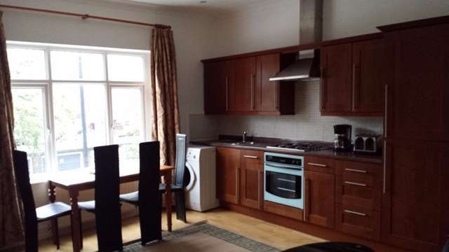 Image of 1 bedroom Flat to rent in Oldfield Lane North Greenford UB6 at Oldfield North  Greenford, UB6 8PN